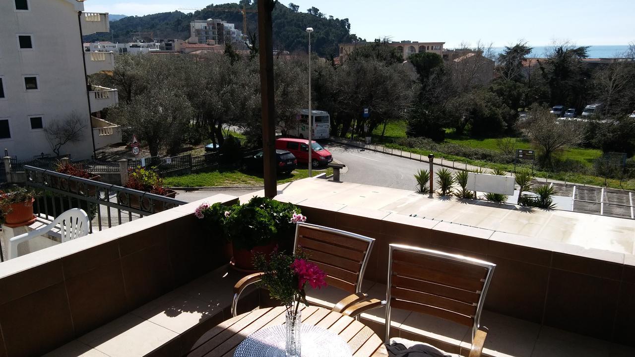 Guest House Villa Castio Petrovac Exteriér fotografie