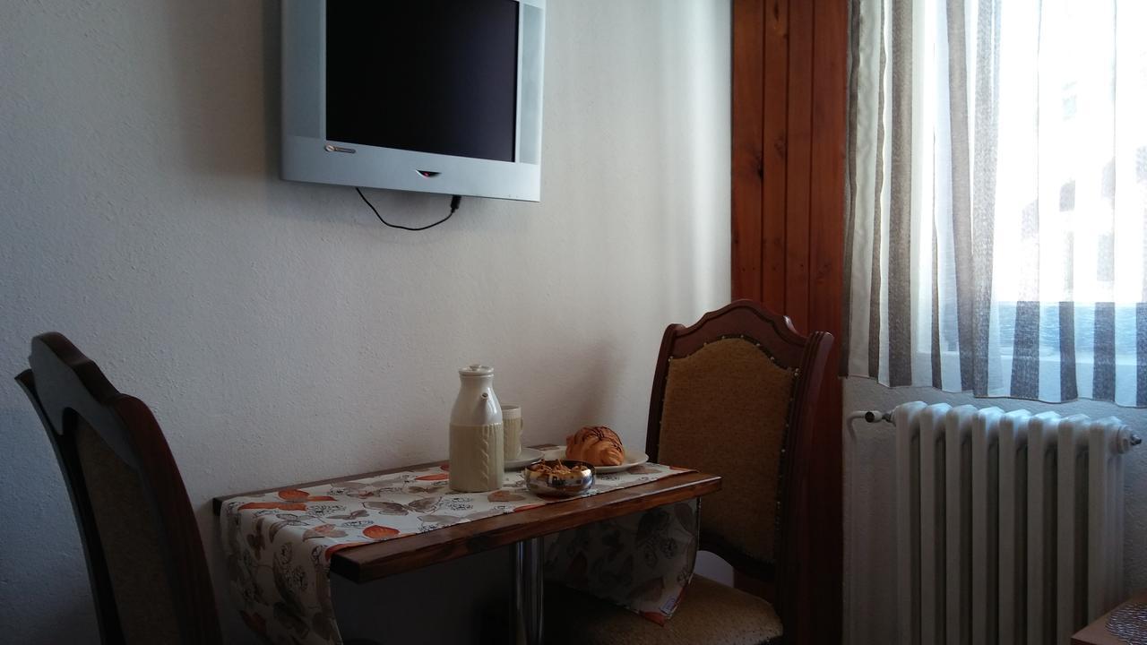 Guest House Villa Castio Petrovac Exteriér fotografie