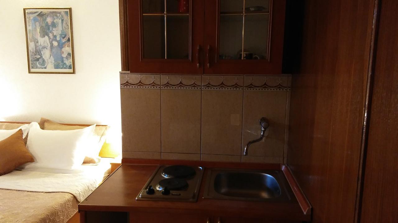 Guest House Villa Castio Petrovac Exteriér fotografie