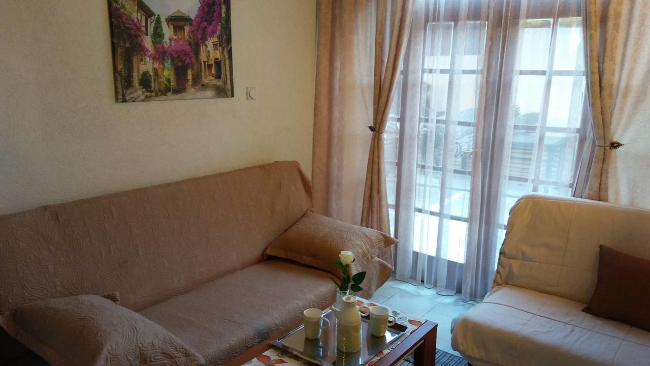 Guest House Villa Castio Petrovac Exteriér fotografie