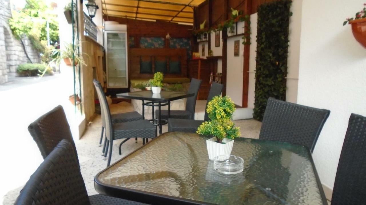 Guest House Villa Castio Petrovac Exteriér fotografie
