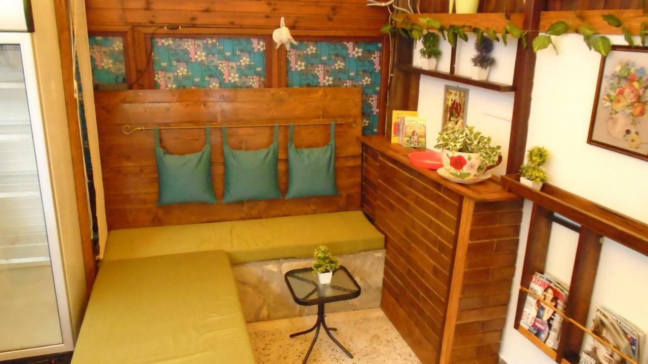 Guest House Villa Castio Petrovac Exteriér fotografie